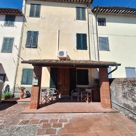 Casa Di Corte A 3km Da Lucca Casa vacanze *